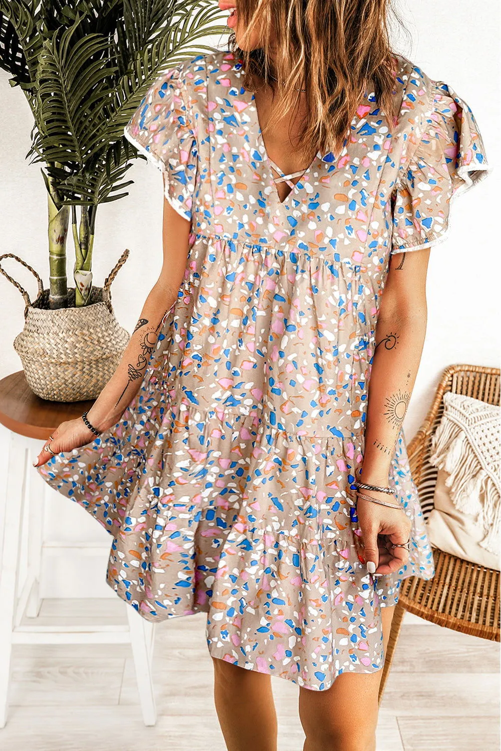 Khaki Casual Criss Cross V Neck Ruffle Sleeve Tiered Dress