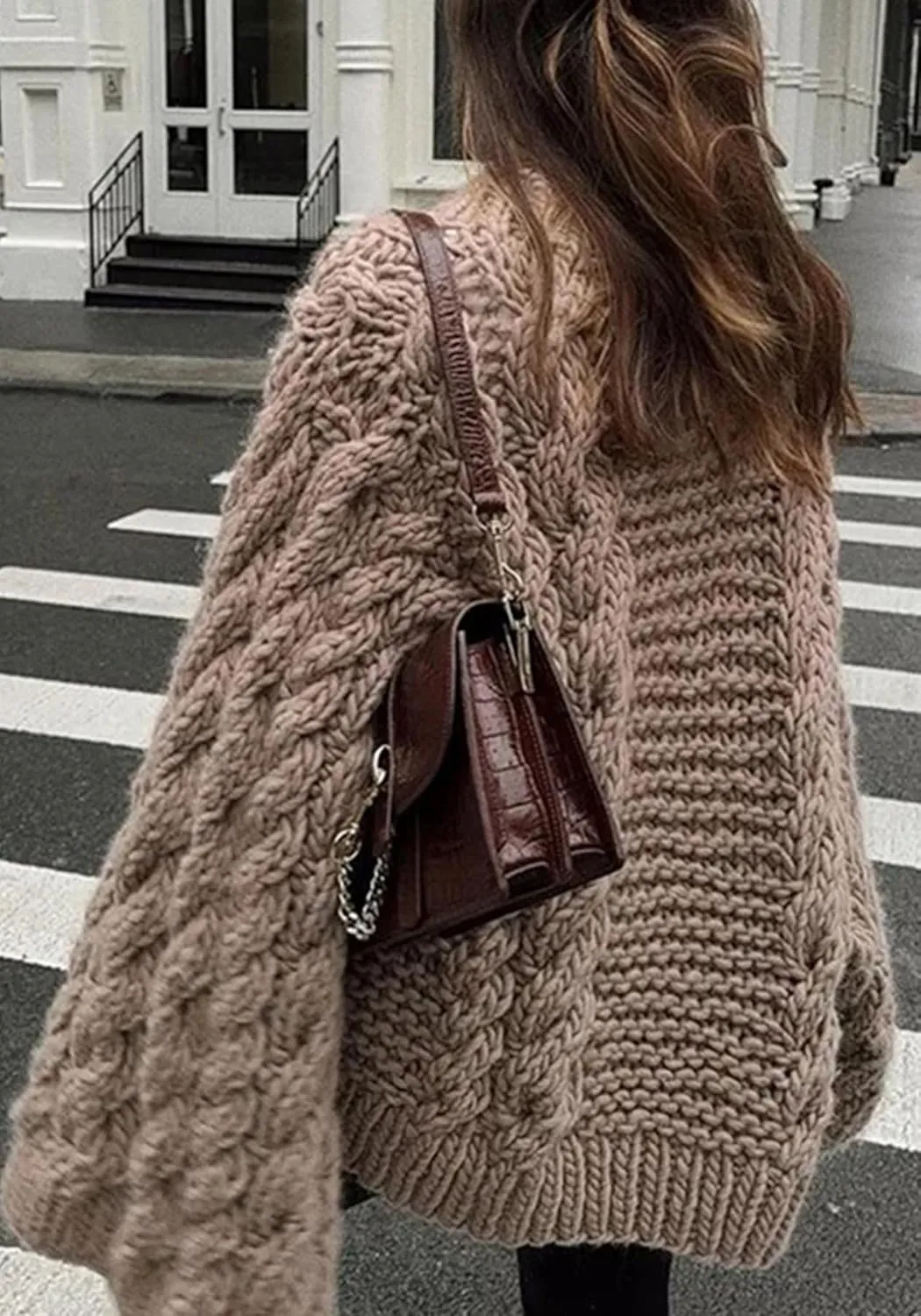LETSVDO Women's Oversized Cable Knit Sweater Long Sleeve Crewneck Baggy Slouchy Chunky Pullover Sweaters