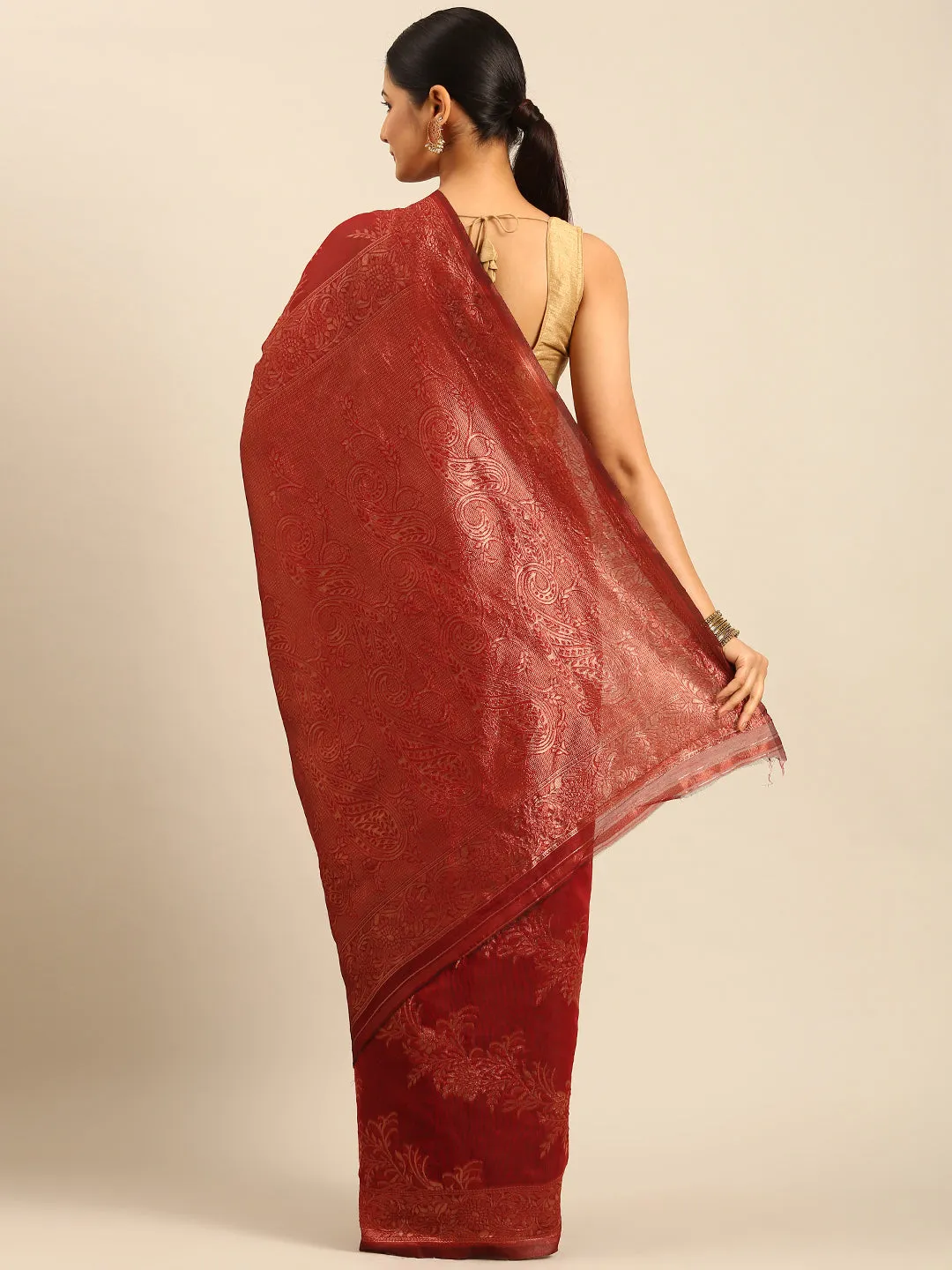 Women Red Cotton Saree With Un Stitched Blouse