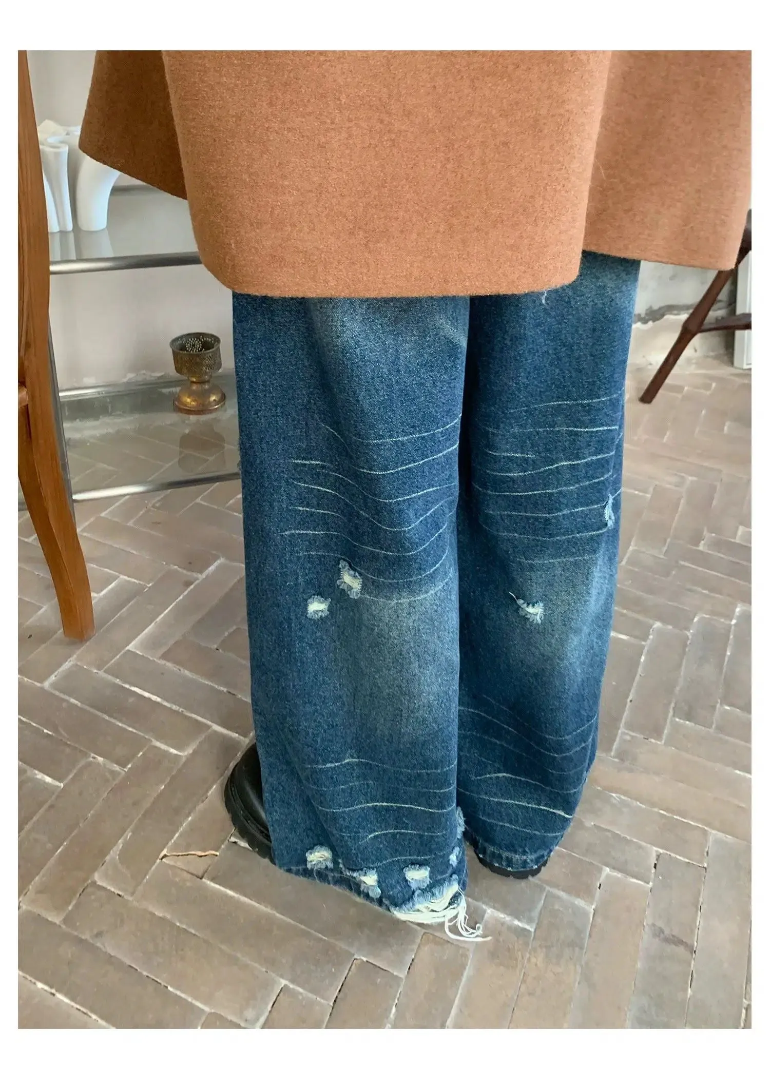 Woo Distressed Hole Straight Jeans