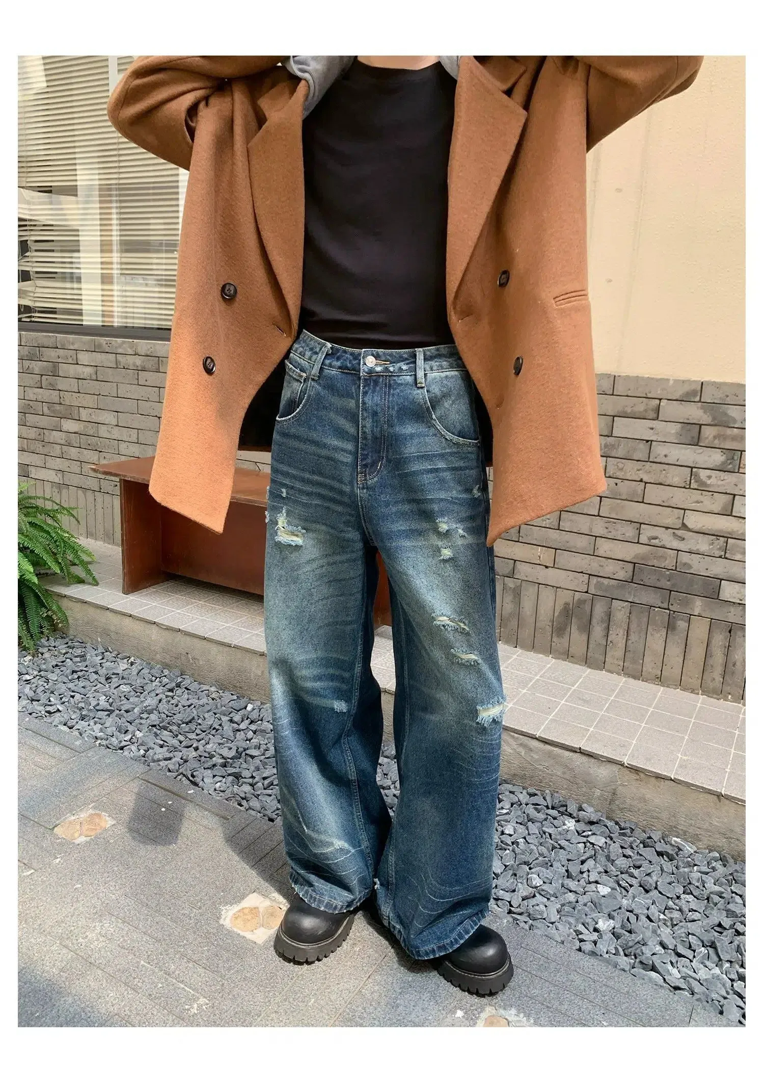 Woo Distressed Hole Straight Jeans
